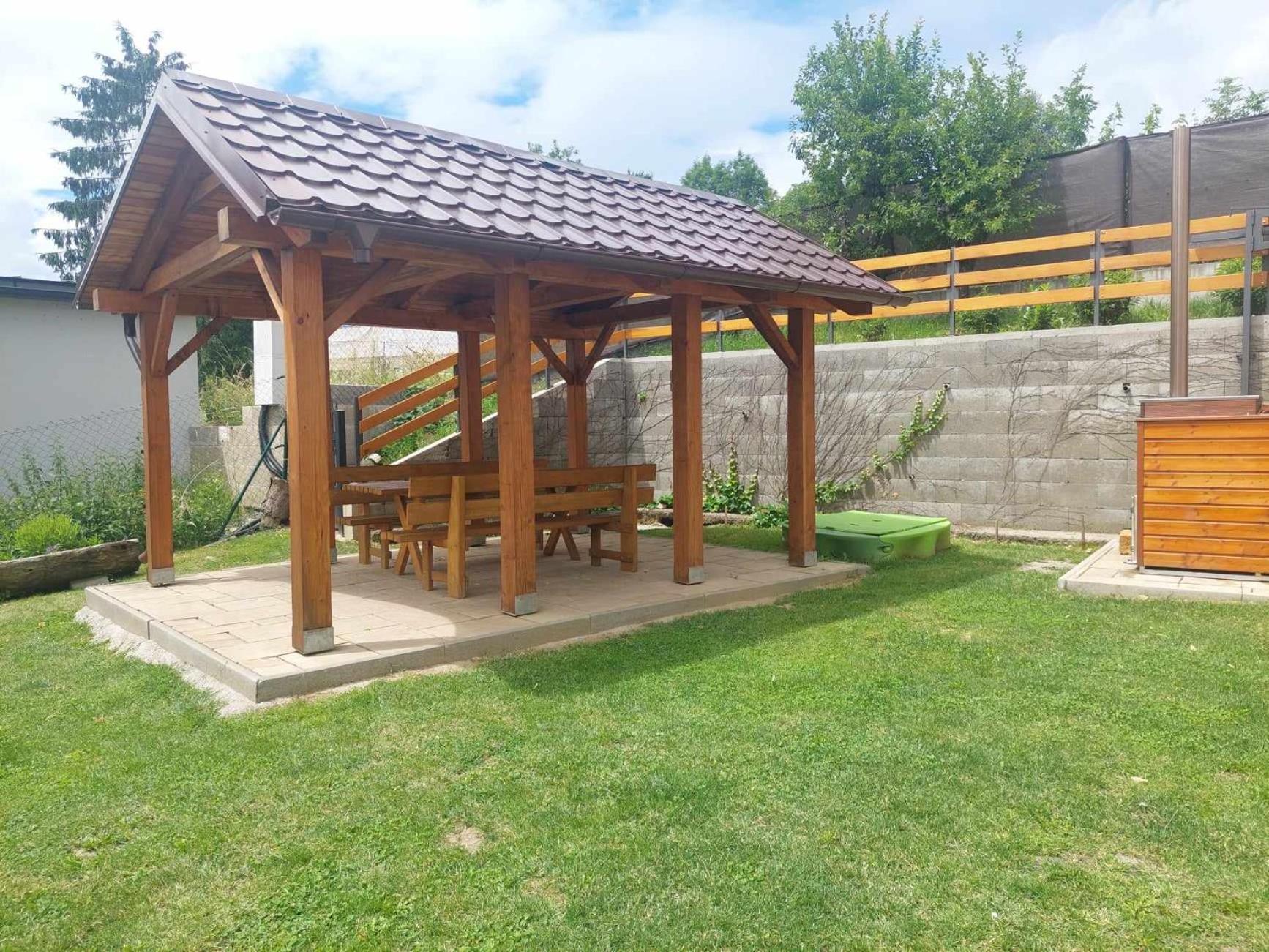 בית הארחה שטיאווניצקה באניה 	Burg Nad Banskou Stiavnicou מראה חיצוני תמונה